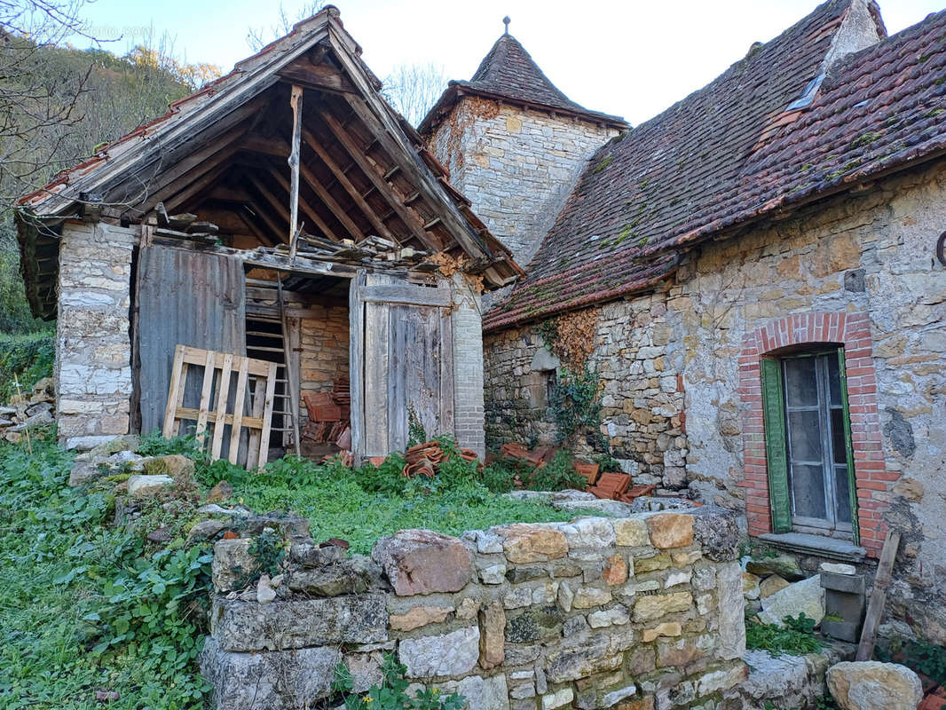 Maison à AMBEYRAC