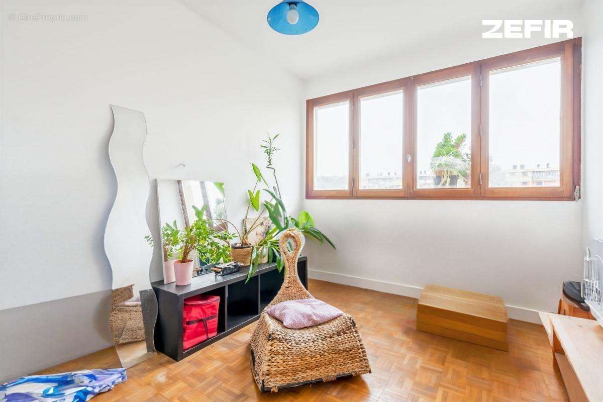 Appartement à NEUILLY-SUR-MARNE