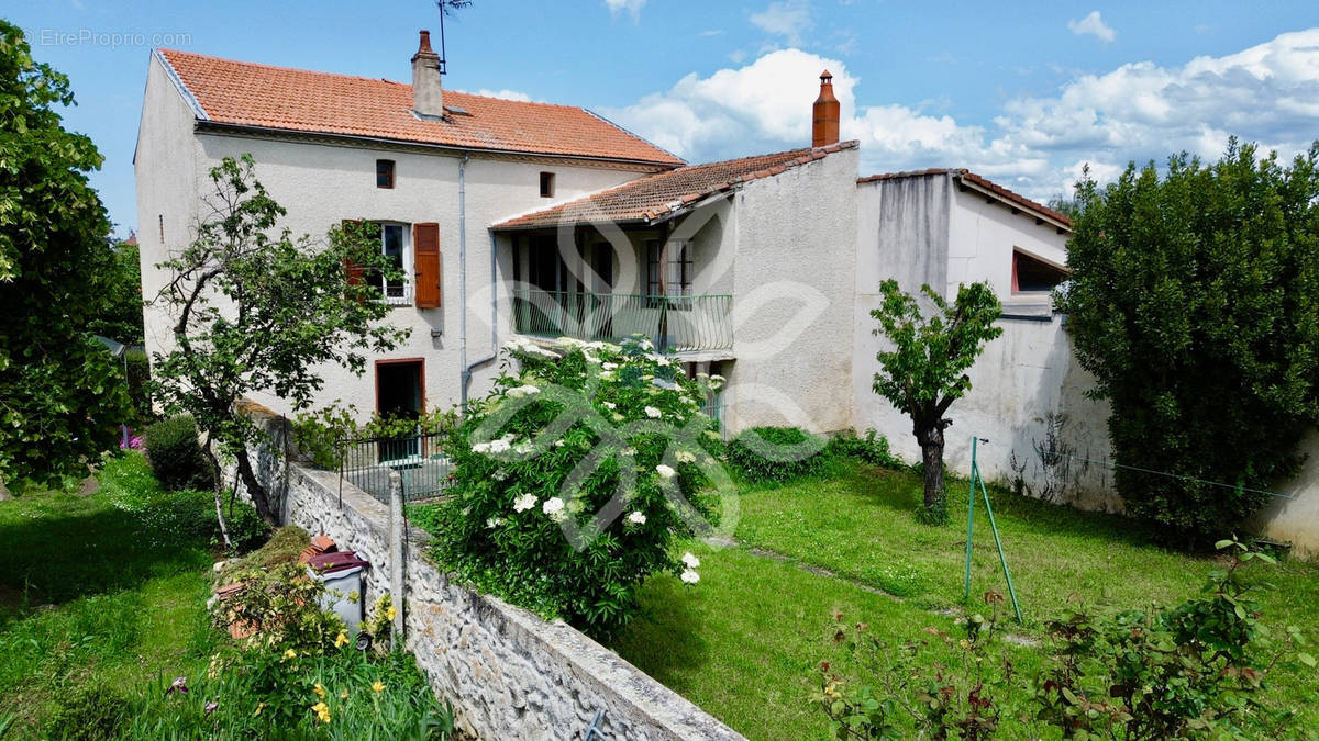 Maison à LEMPDES-SUR-ALLAGNON