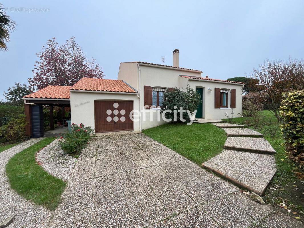 Maison à MESCHERS-SUR-GIRONDE