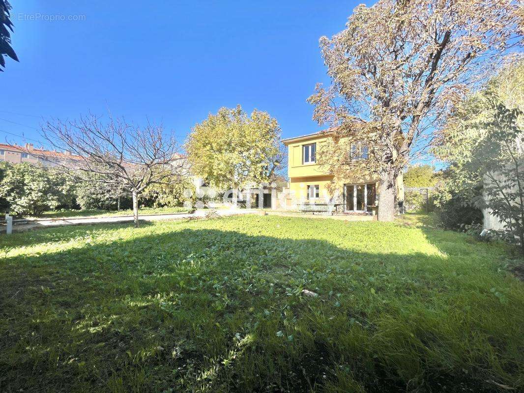 Maison à AIX-EN-PROVENCE