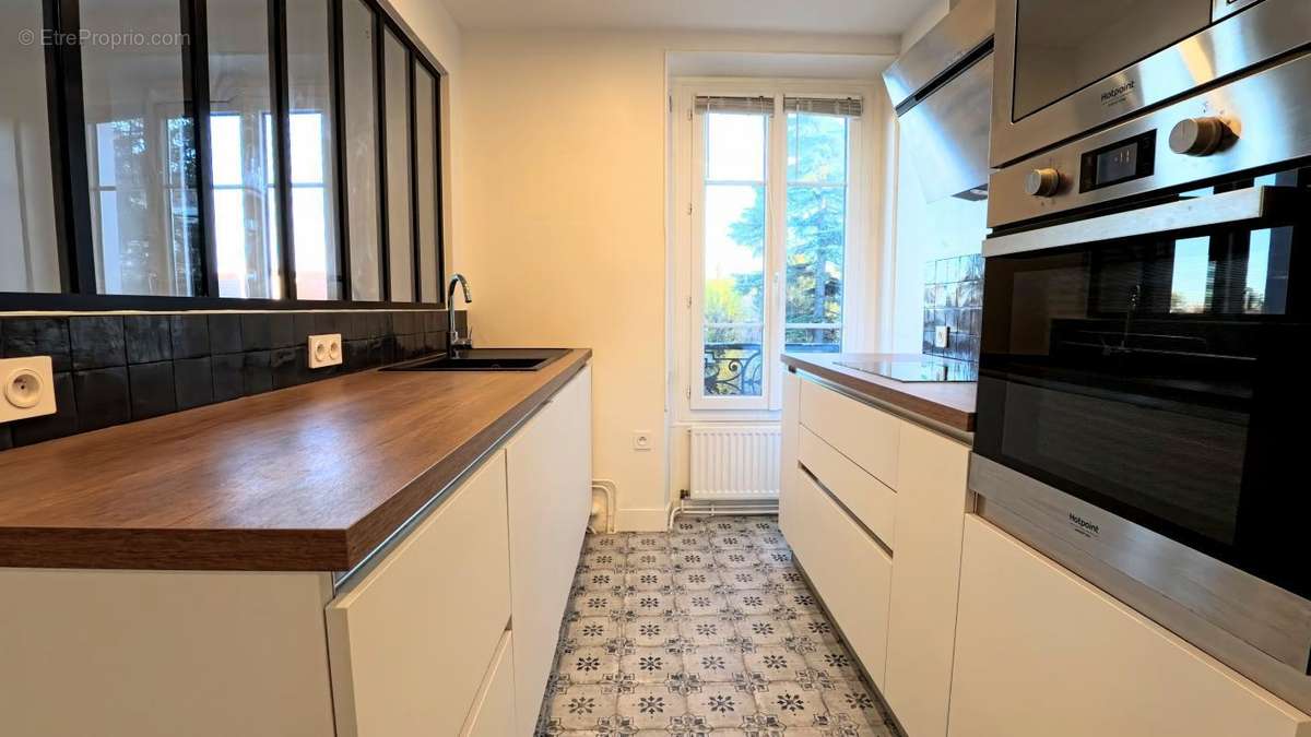 Appartement à SAINT-MAUR-DES-FOSSES