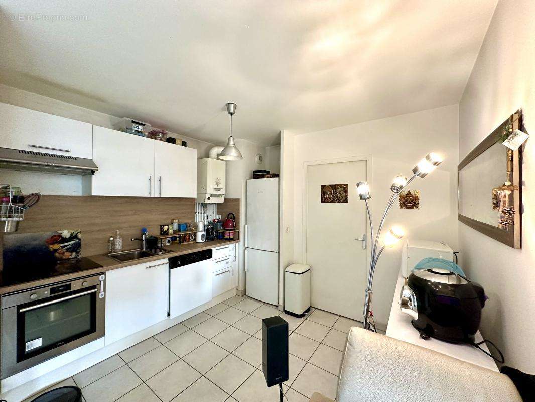 Appartement à LYON-8E