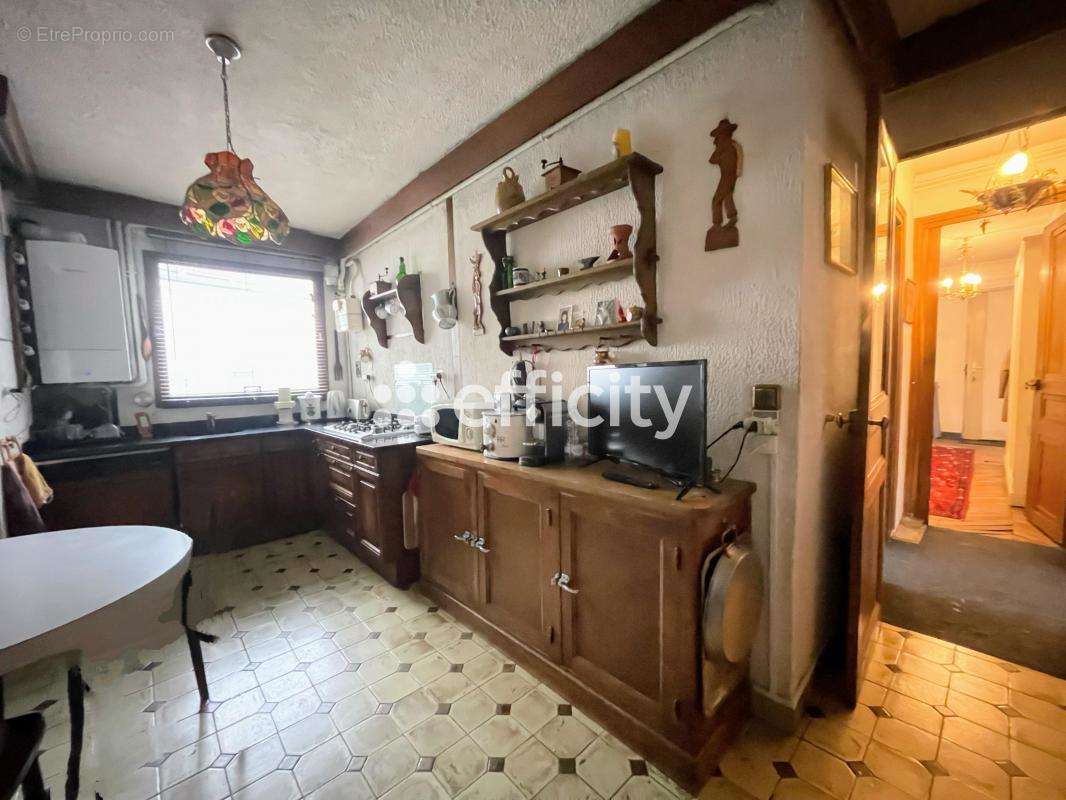 Appartement à PARIS-10E