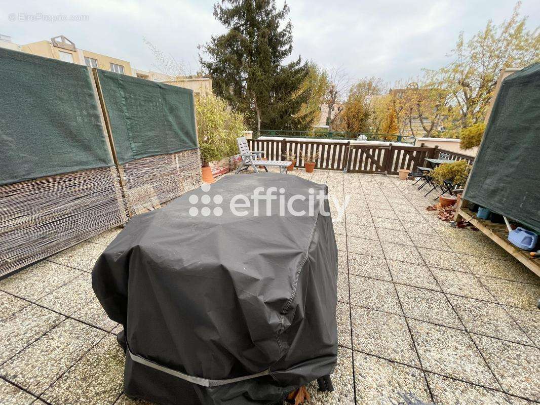 Appartement à MONTIGNY-LE-BRETONNEUX