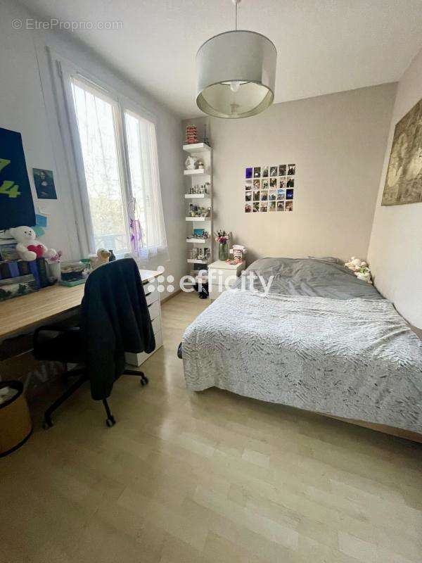 Appartement à MONTIGNY-LE-BRETONNEUX