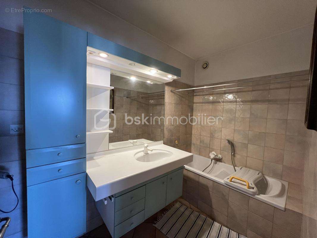 Appartement à MARSEILLE-10E