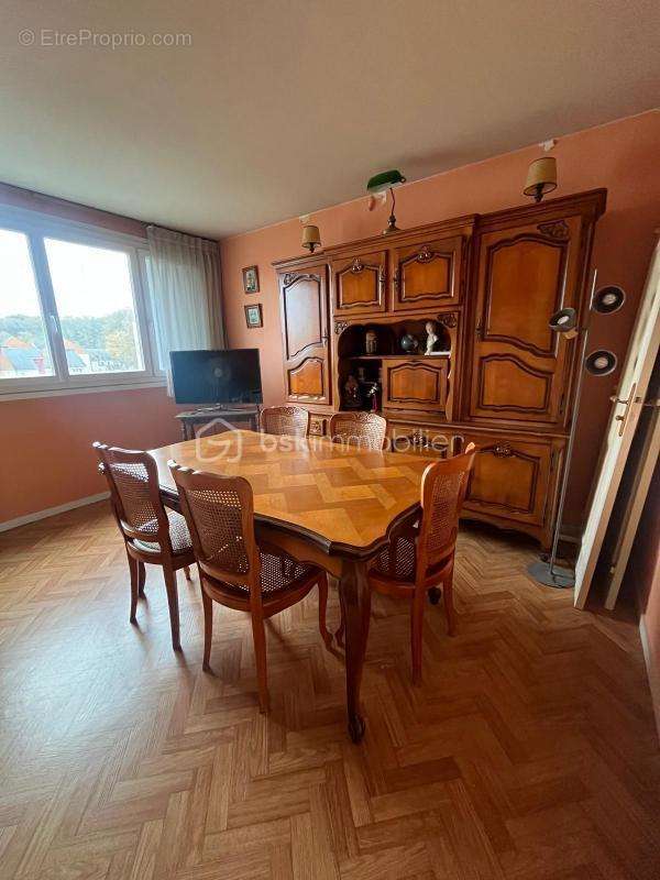 Appartement à ALLONNES