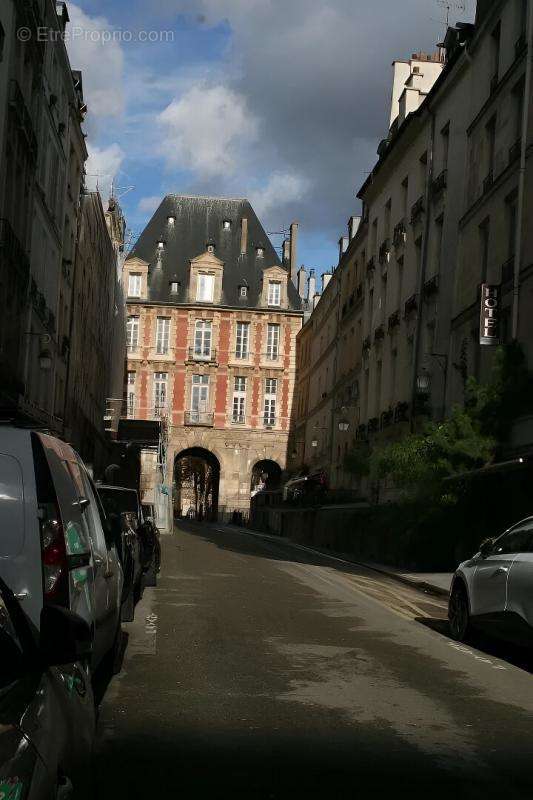 Appartement à PARIS-4E