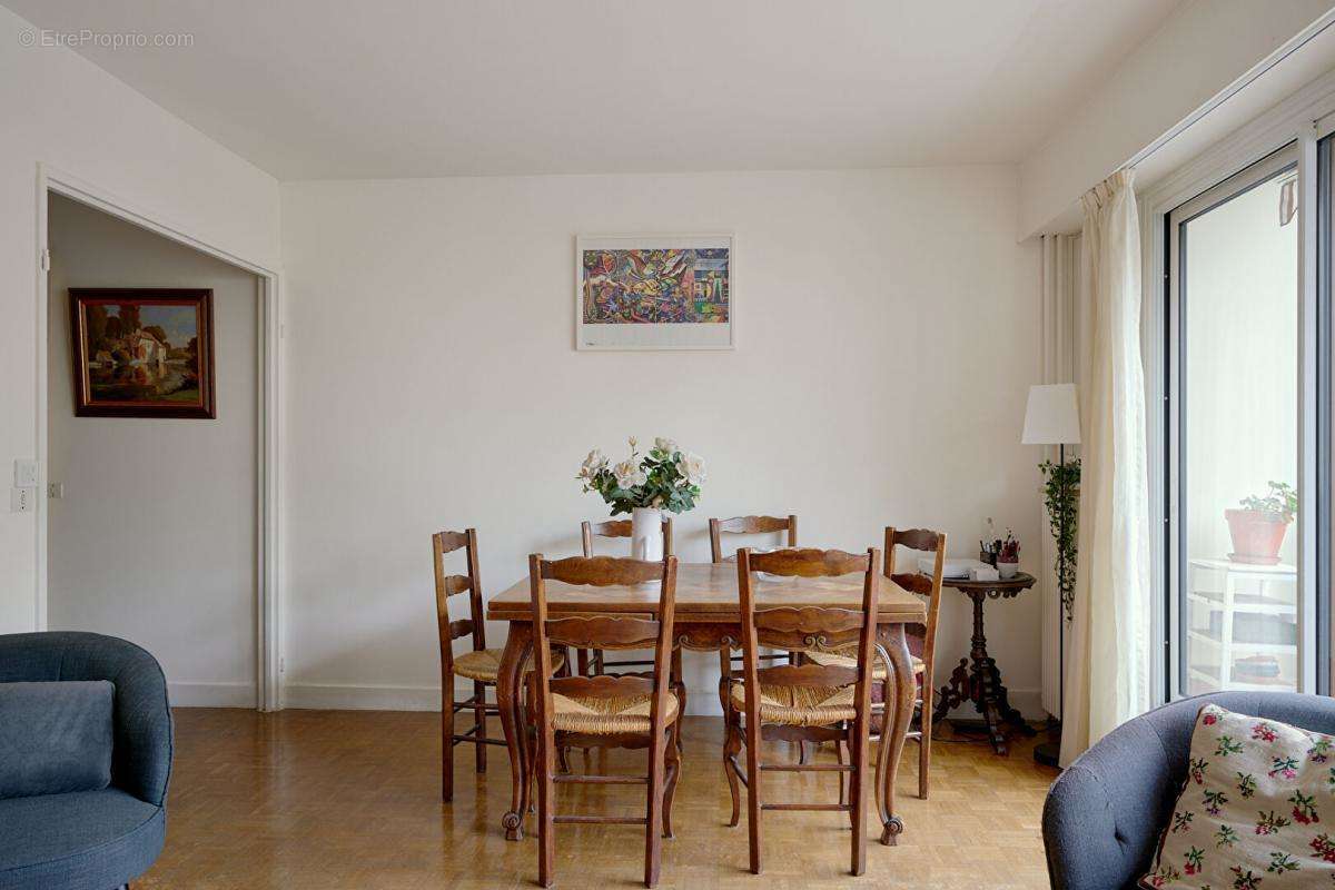 Appartement à LEVALLOIS-PERRET