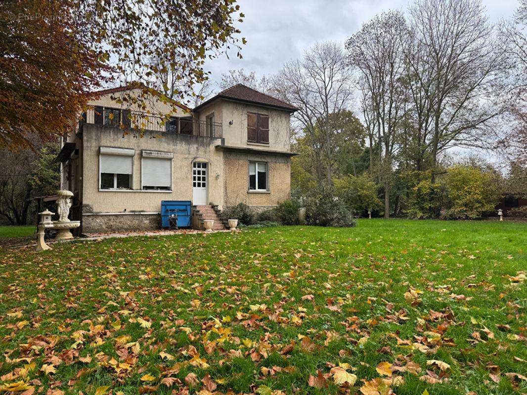 Maison à SAINT-GERMAIN-SUR-MORIN