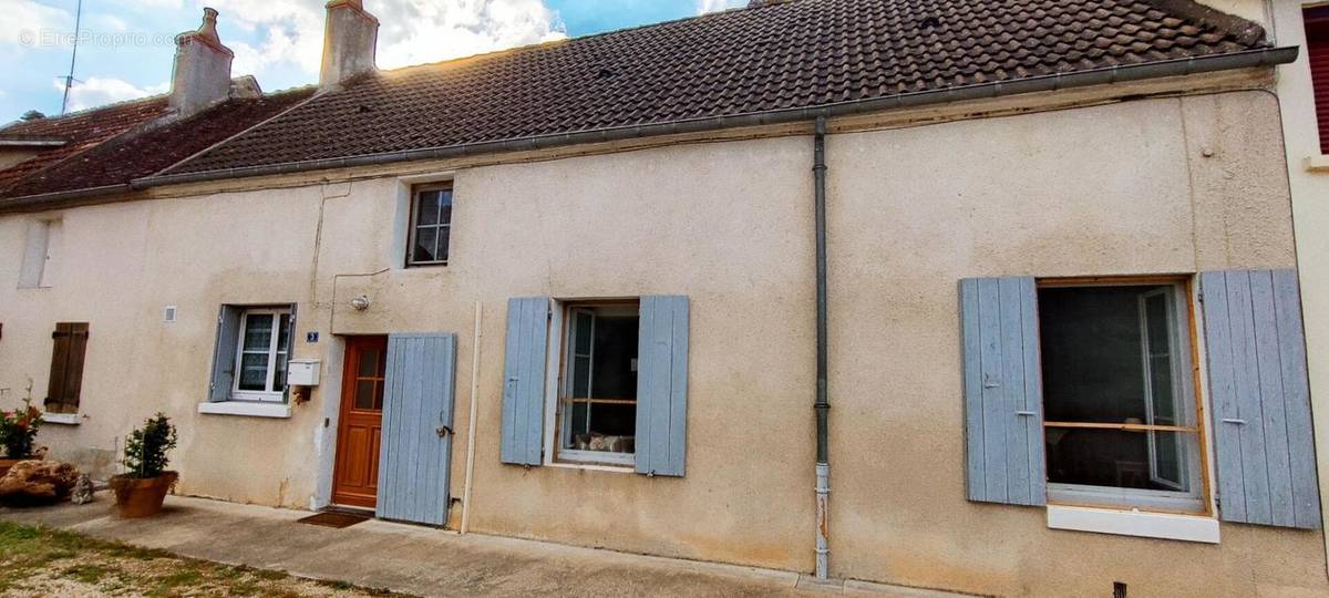 Maison à COSNE-COURS-SUR-LOIRE