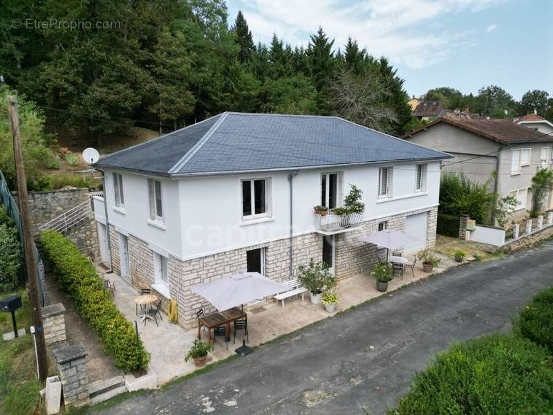 Maison à SAVIGNAC-LES-EGLISES