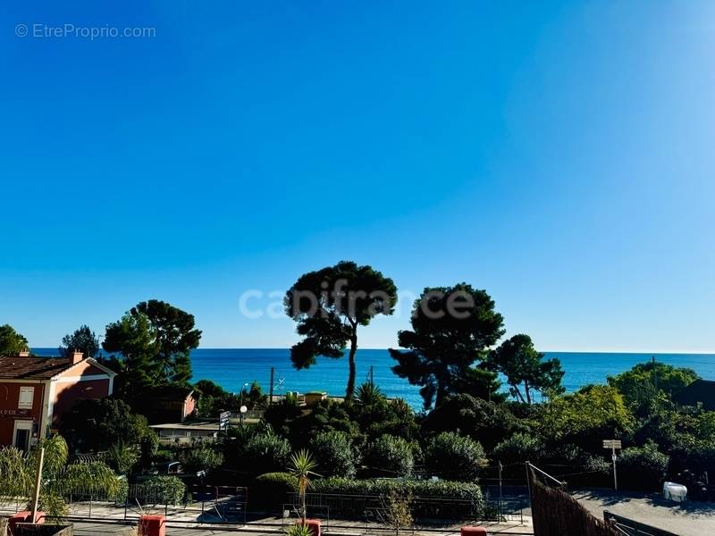 Appartement à EZE