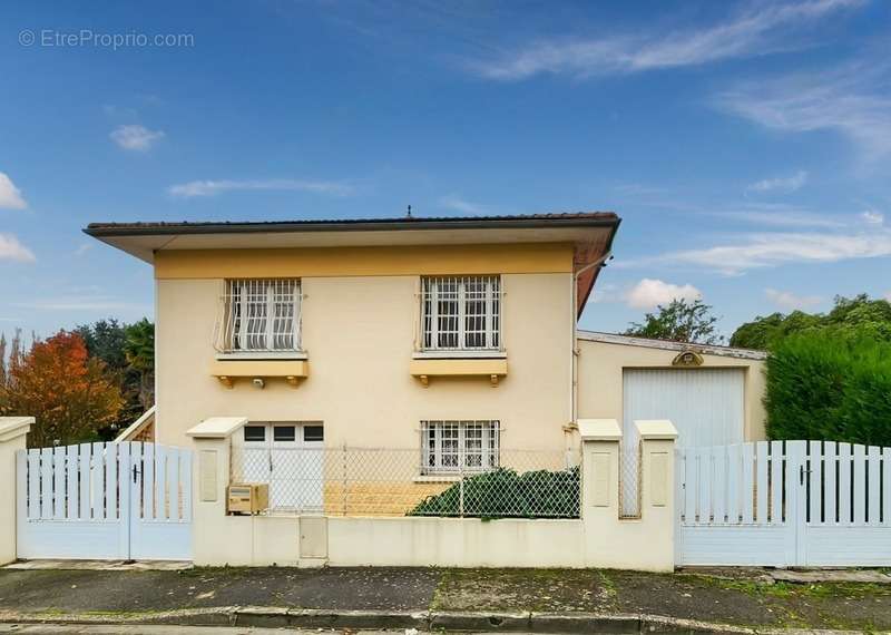 Maison à TARBES