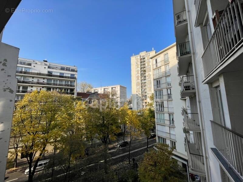 Appartement à PARIS-20E