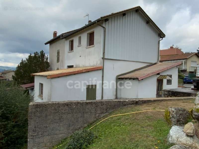 Maison à SAINT-JEAN-LA-VETRE