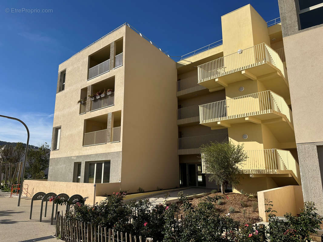 Appartement à HYERES