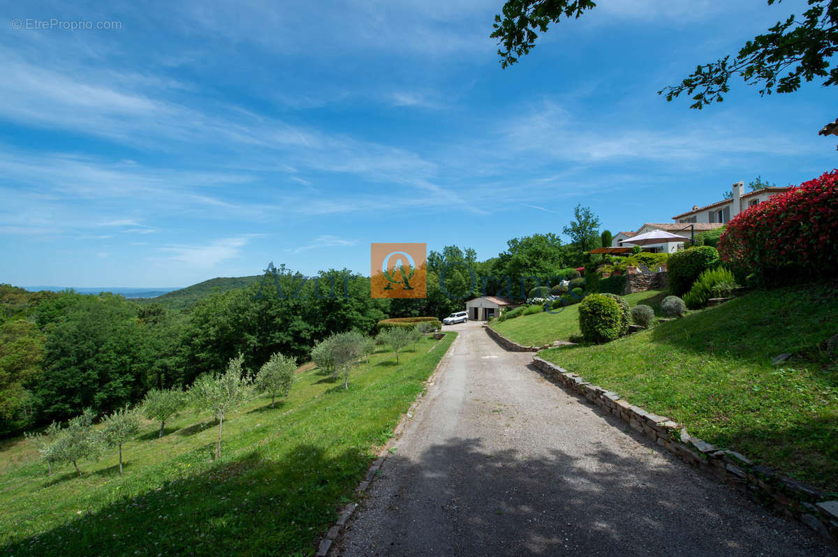 Maison à LA GARDE-FREINET