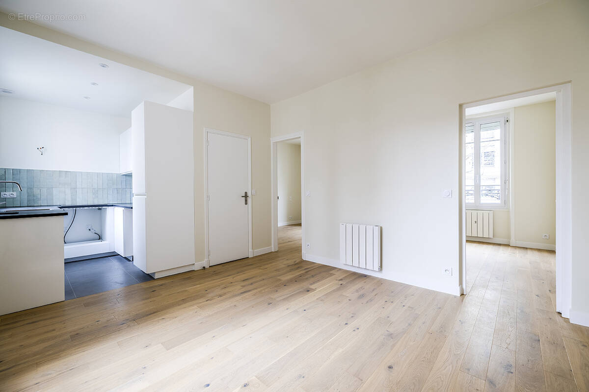 Appartement à LA GARENNE-COLOMBES