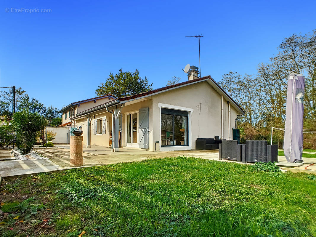 Maison à TREVOUX