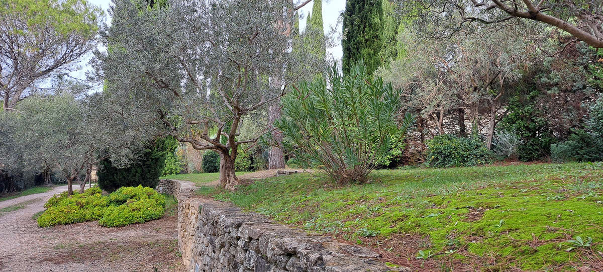 Maison à LAGNES