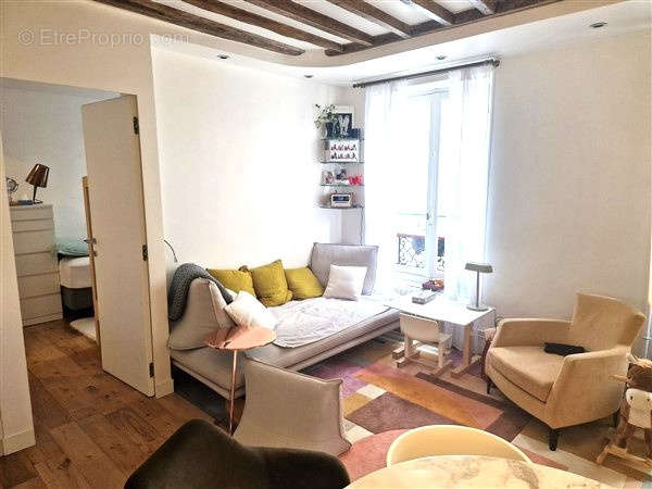 Appartement à PARIS-17E