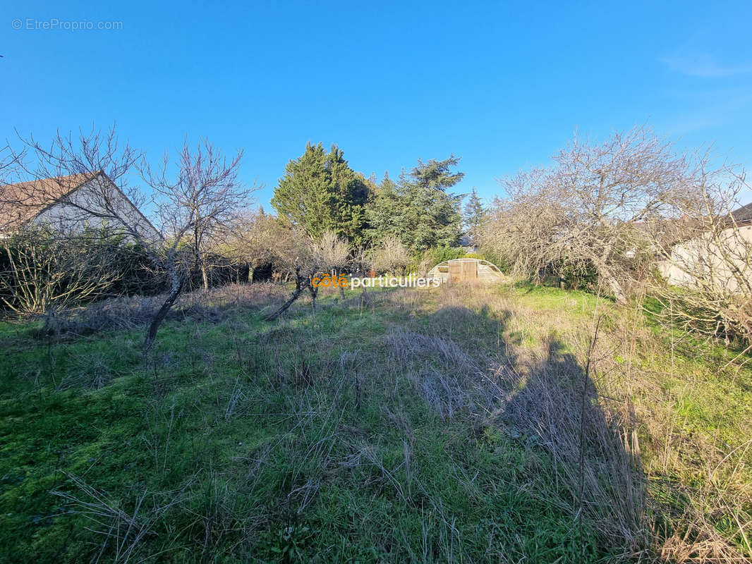 Terrain à ESVRES