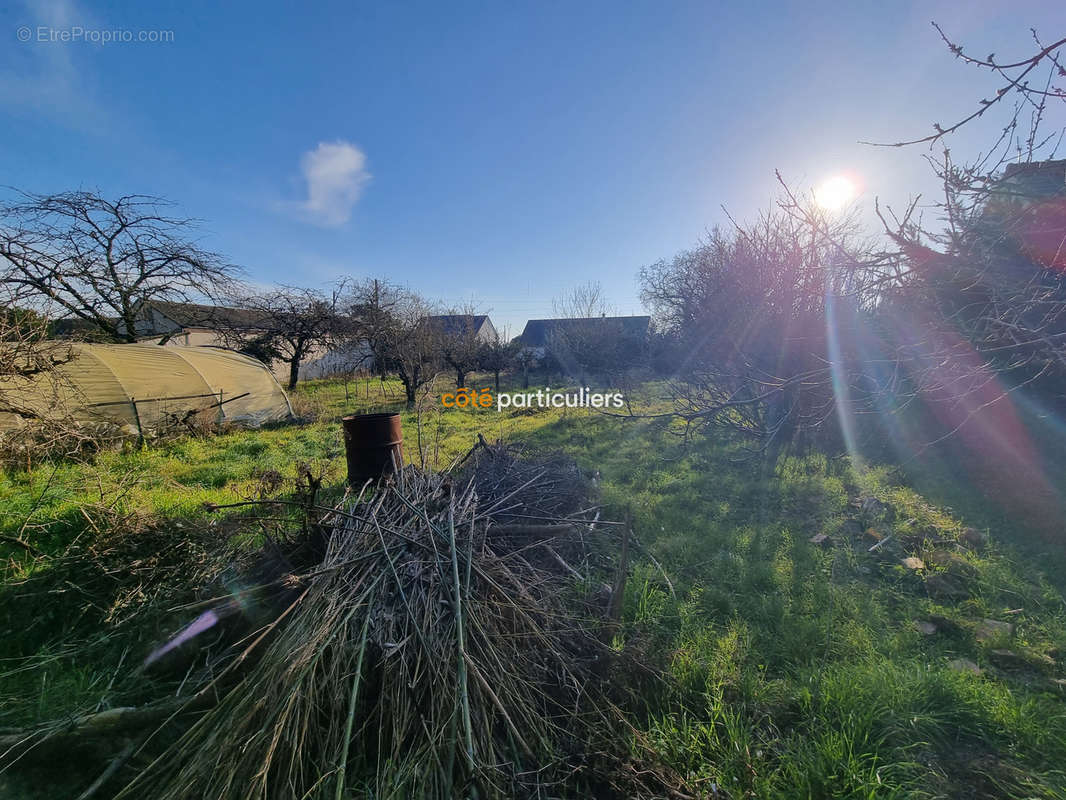 Terrain à ESVRES