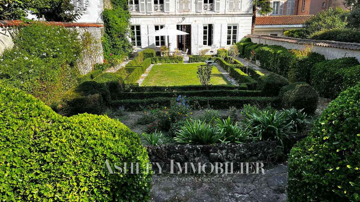 Maison à LA ROCHELLE