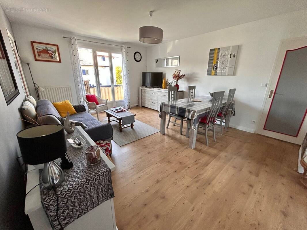 Appartement à CAMBO-LES-BAINS