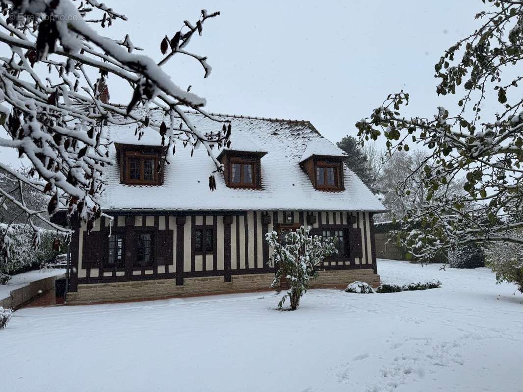 Maison à PACY-SUR-EURE