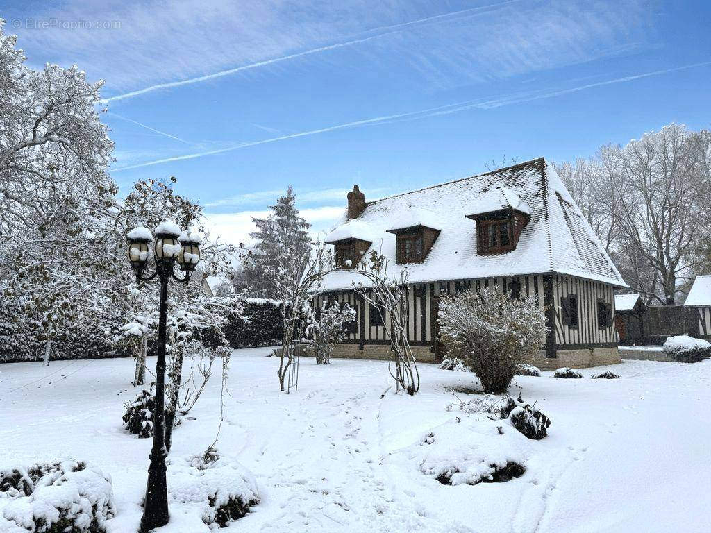 Maison à PACY-SUR-EURE