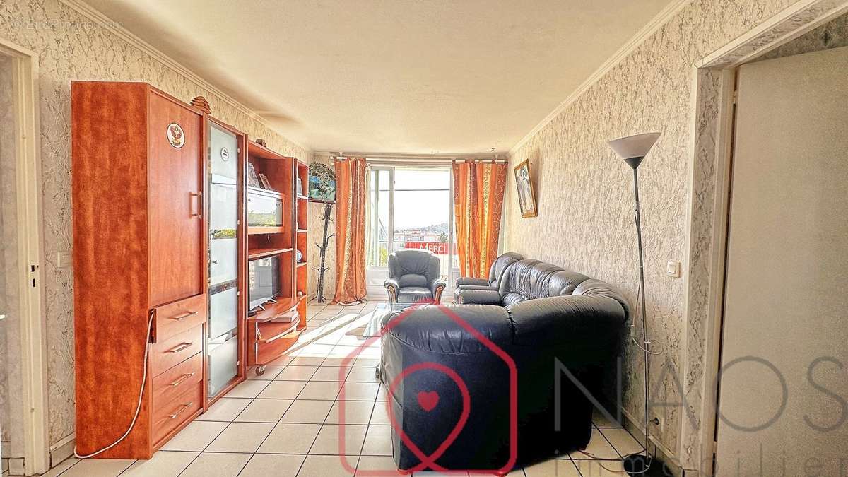 Appartement à LE PLESSIS-ROBINSON