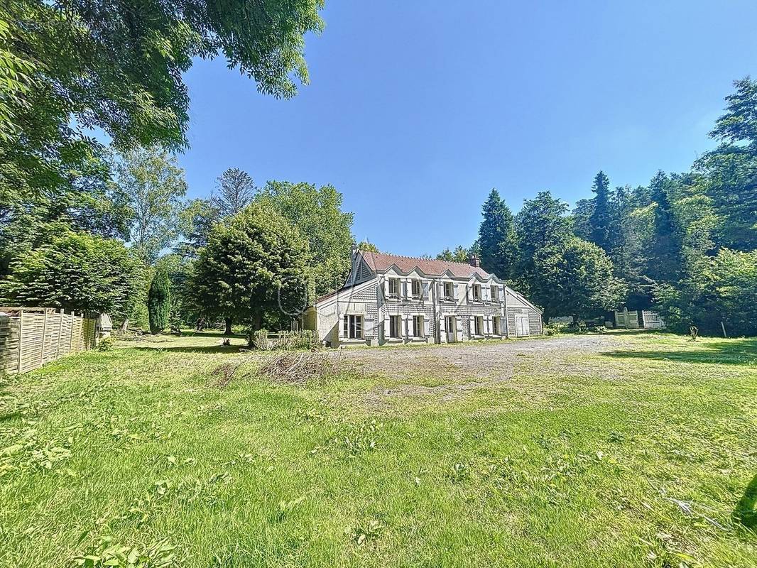 Maison à GRISY-LES-PLATRES