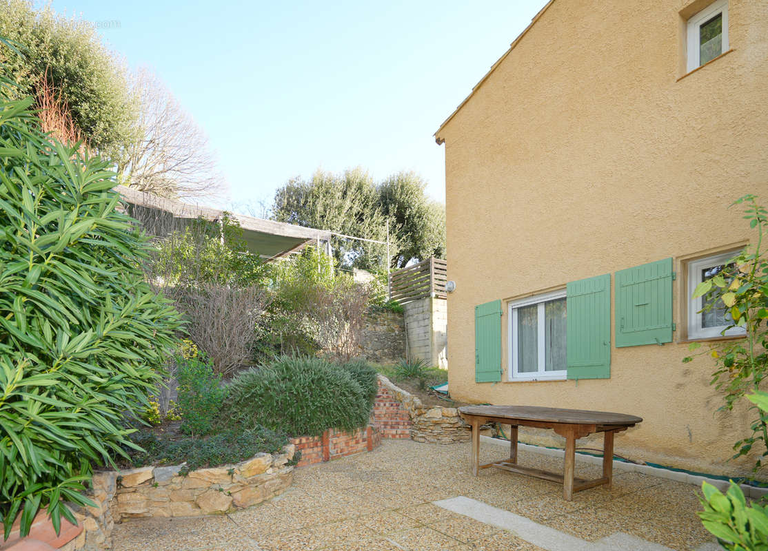 Maison à BAGNOLS-SUR-CEZE