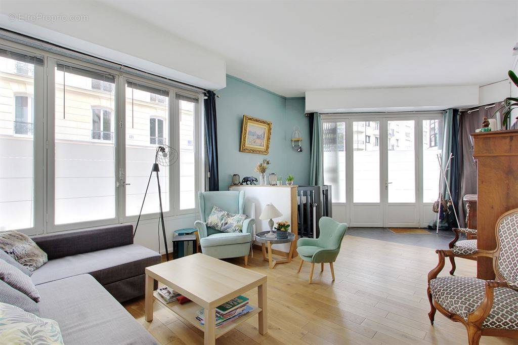 Appartement à PARIS-20E