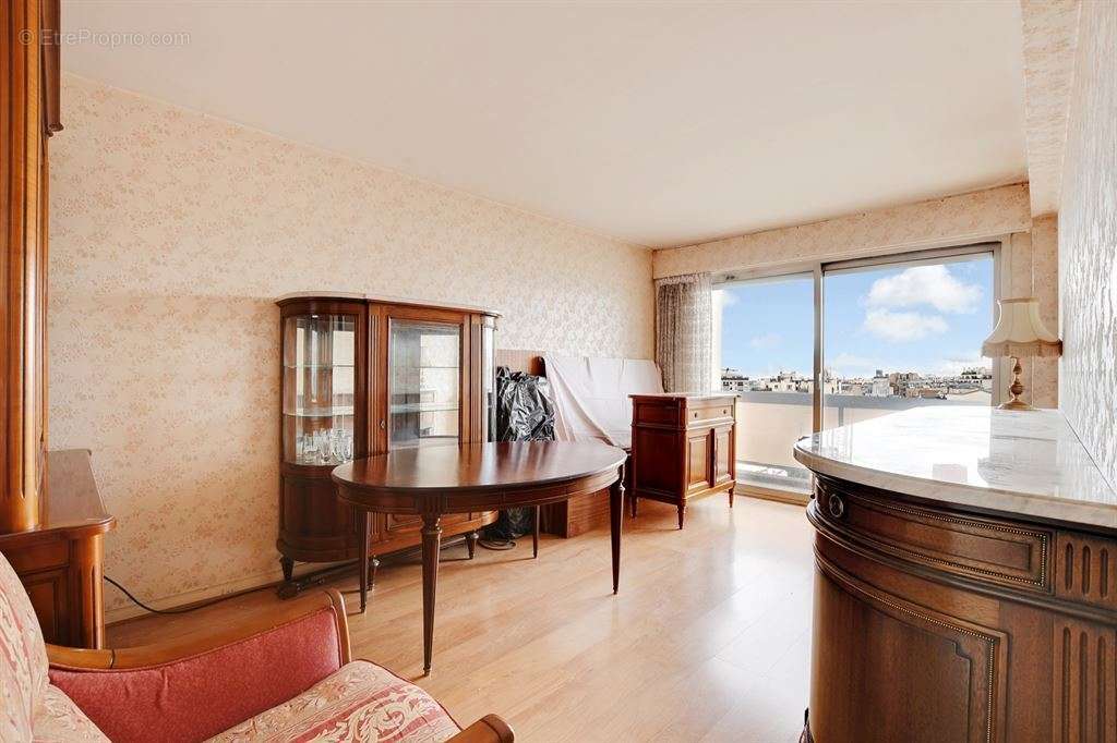 Appartement à PARIS-20E