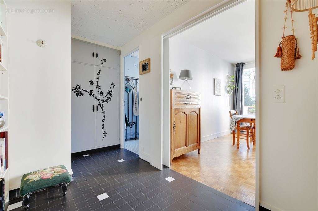 Appartement à PARIS-20E