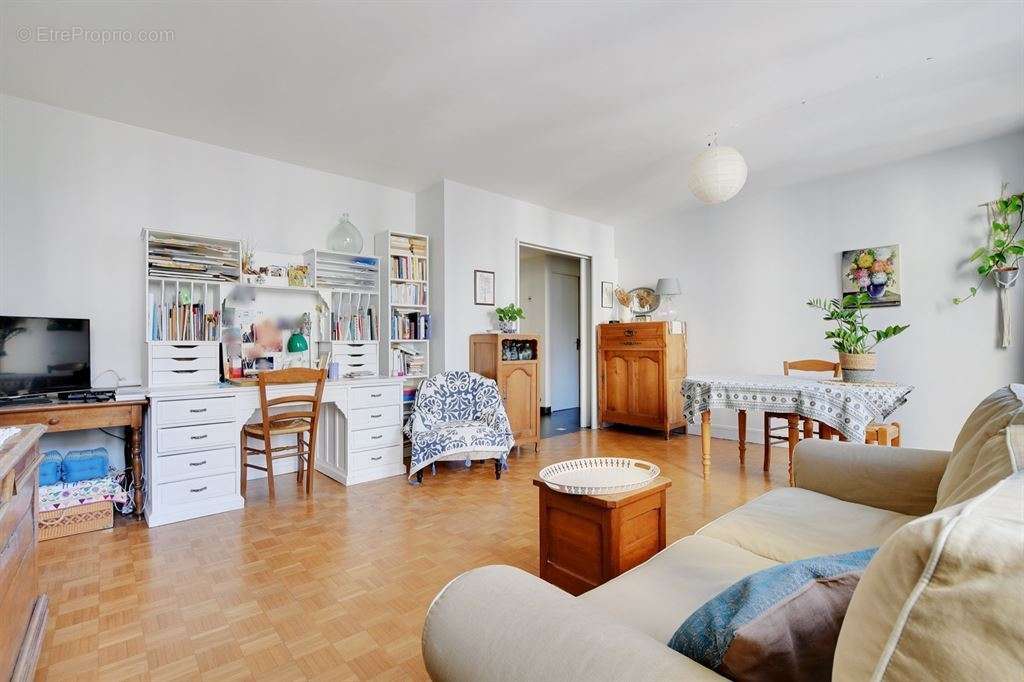 Appartement à PARIS-20E