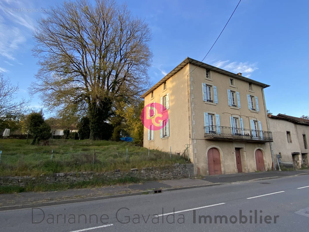 Appartement à BAGNAC-SUR-CELE