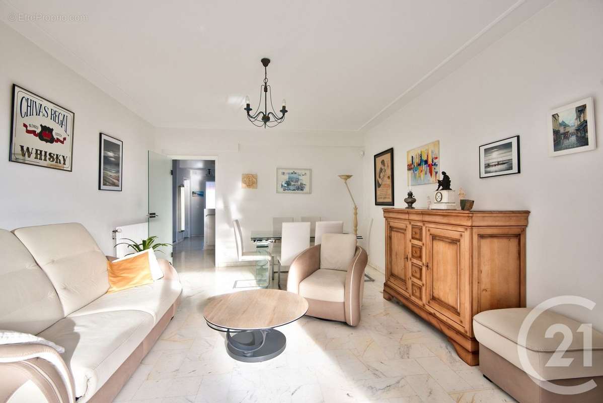 Appartement à CAGNES-SUR-MER