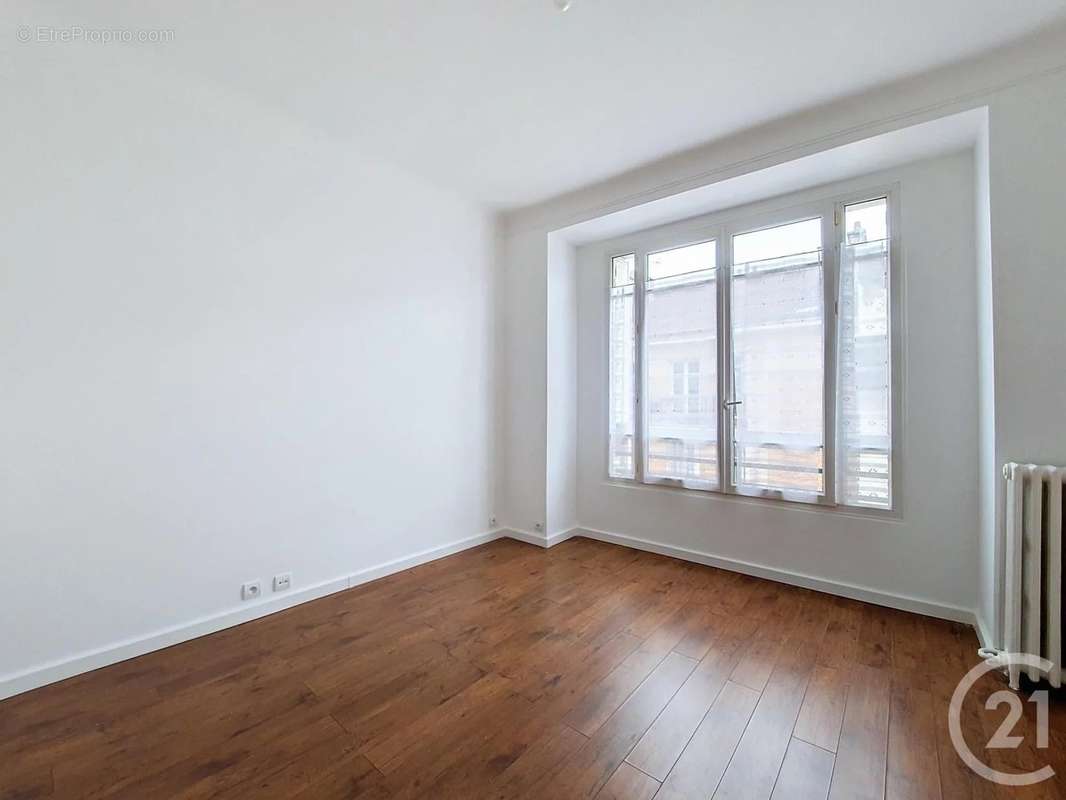 Appartement à COLOMBES