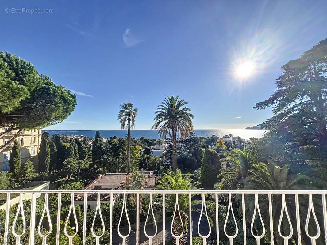 Appartement à CANNES