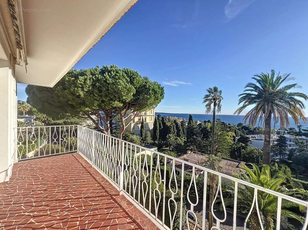 Appartement à CANNES