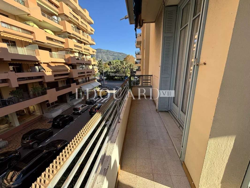 Appartement à ROQUEBRUNE-CAP-MARTIN