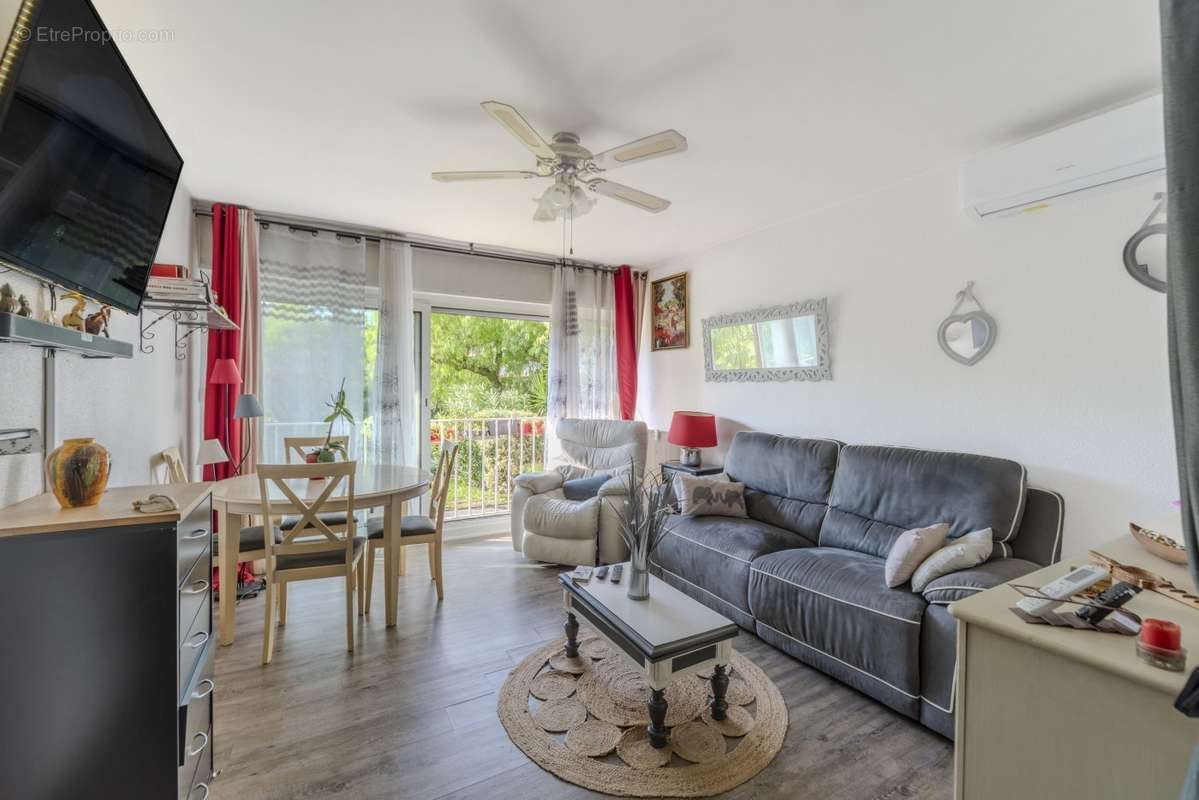 Appartement à FREJUS