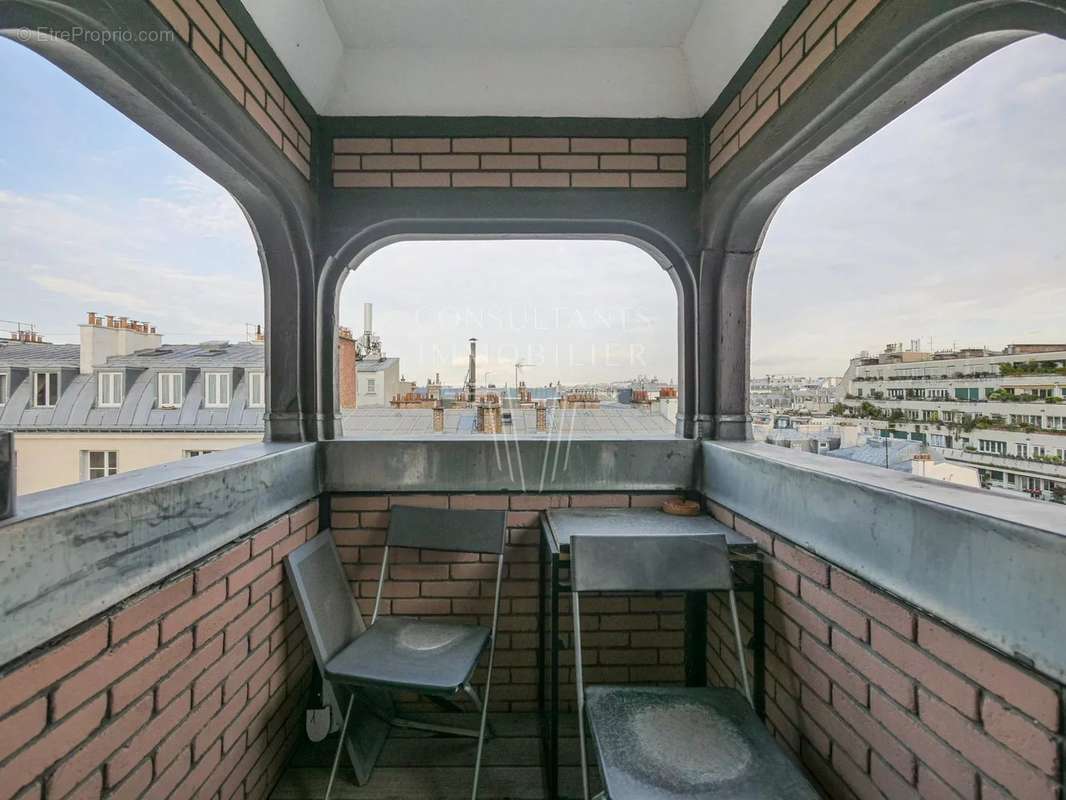 Appartement à PARIS-17E