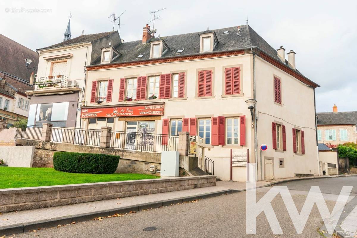 Appartement à SAINT-POURCAIN-SUR-SIOULE