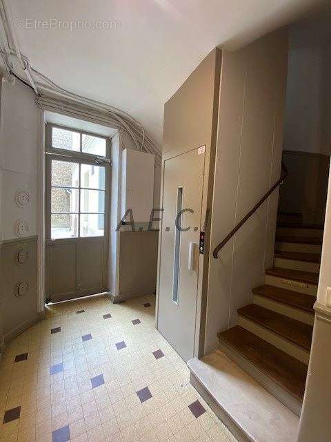 Appartement à LEVALLOIS-PERRET